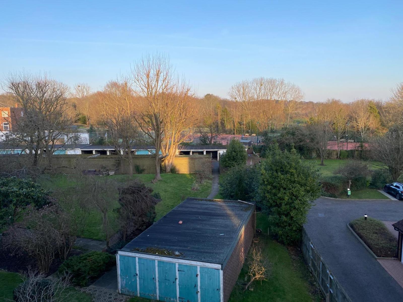The Kingston Hideaway Vandrarhem Kingston upon Thames  Exteriör bild